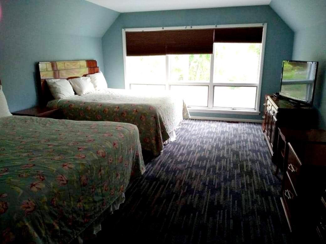 Sun Castle Resort Lake George Bagian luar foto