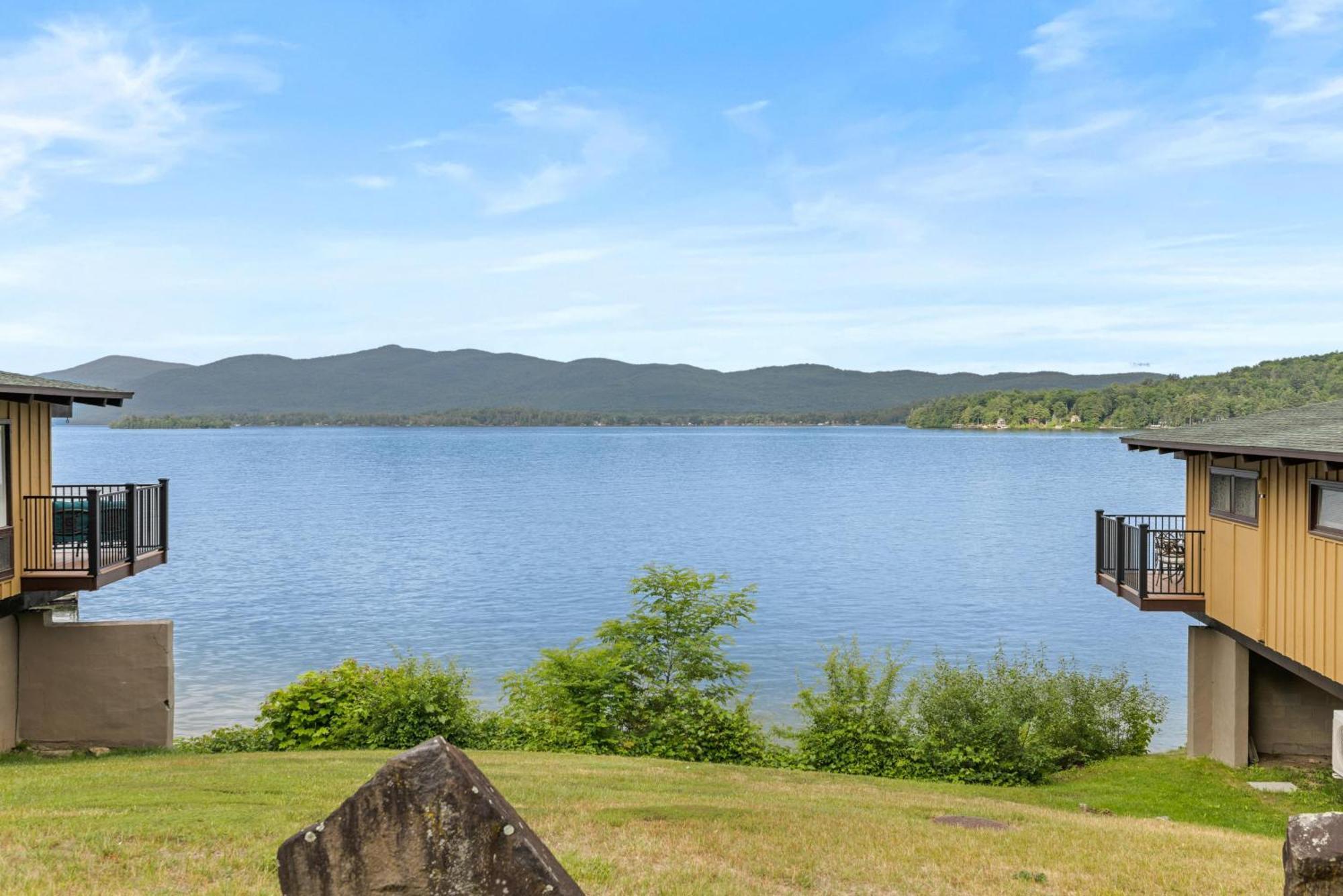 Sun Castle Resort Lake George Bagian luar foto