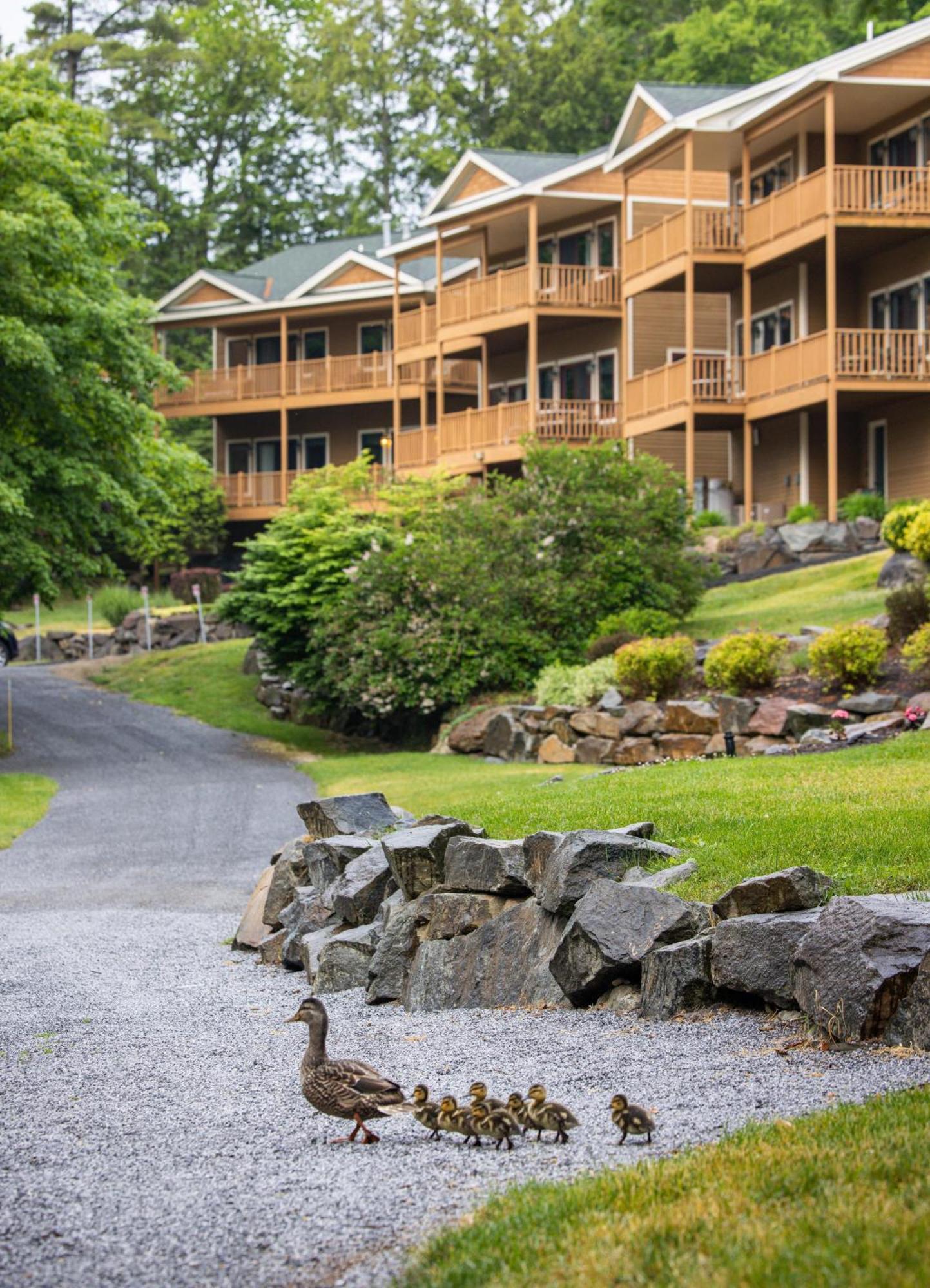 Sun Castle Resort Lake George Bagian luar foto