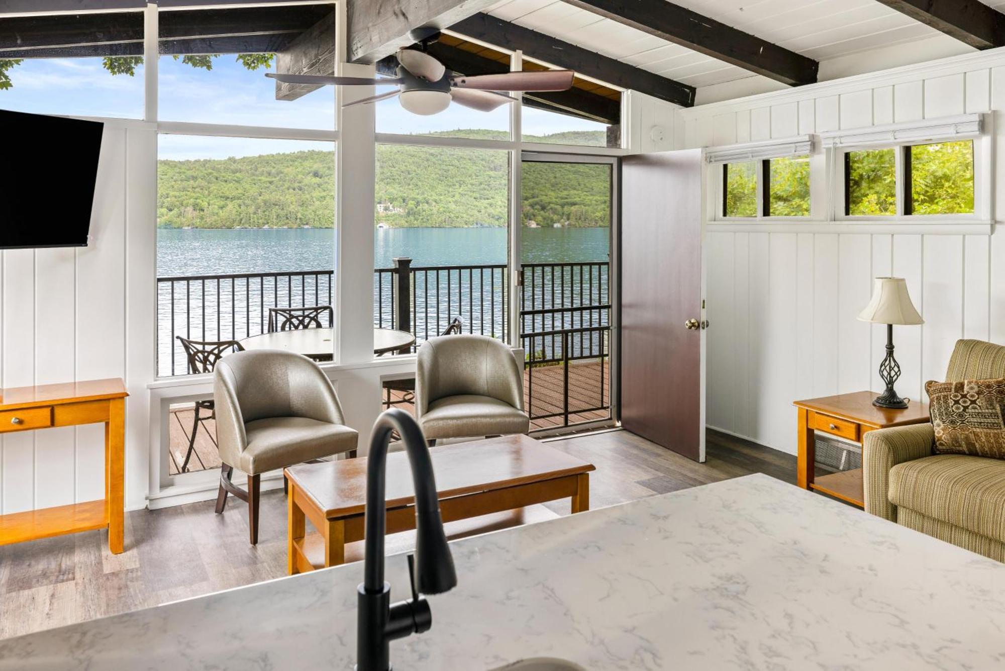 Sun Castle Resort Lake George Bagian luar foto